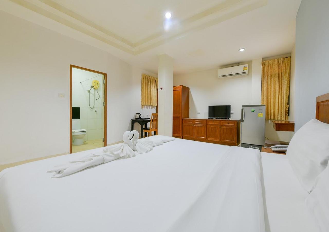 Sun&Beach Hotel Pattaya Bagian luar foto