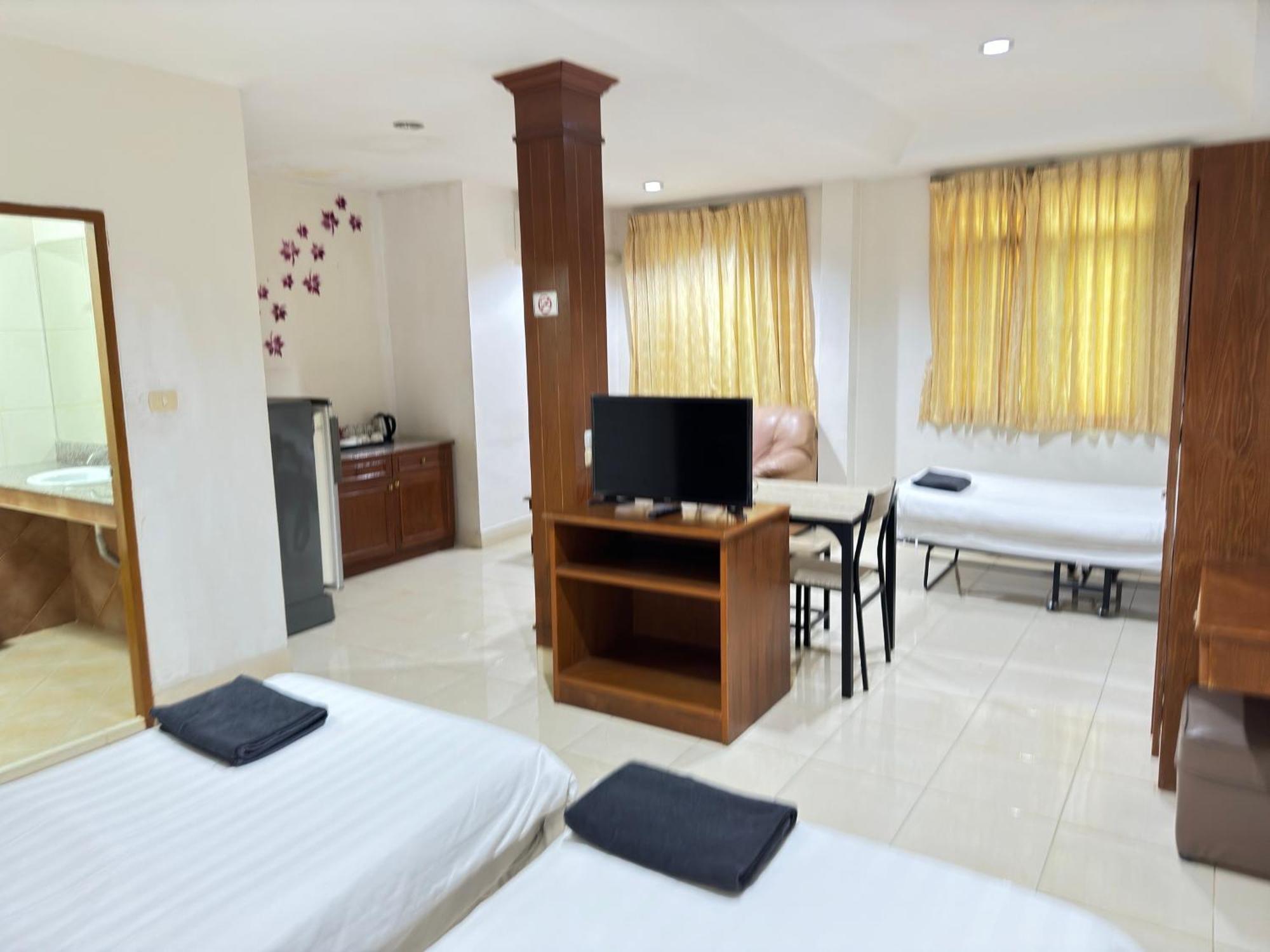 Sun&Beach Pattaya Bagian luar foto